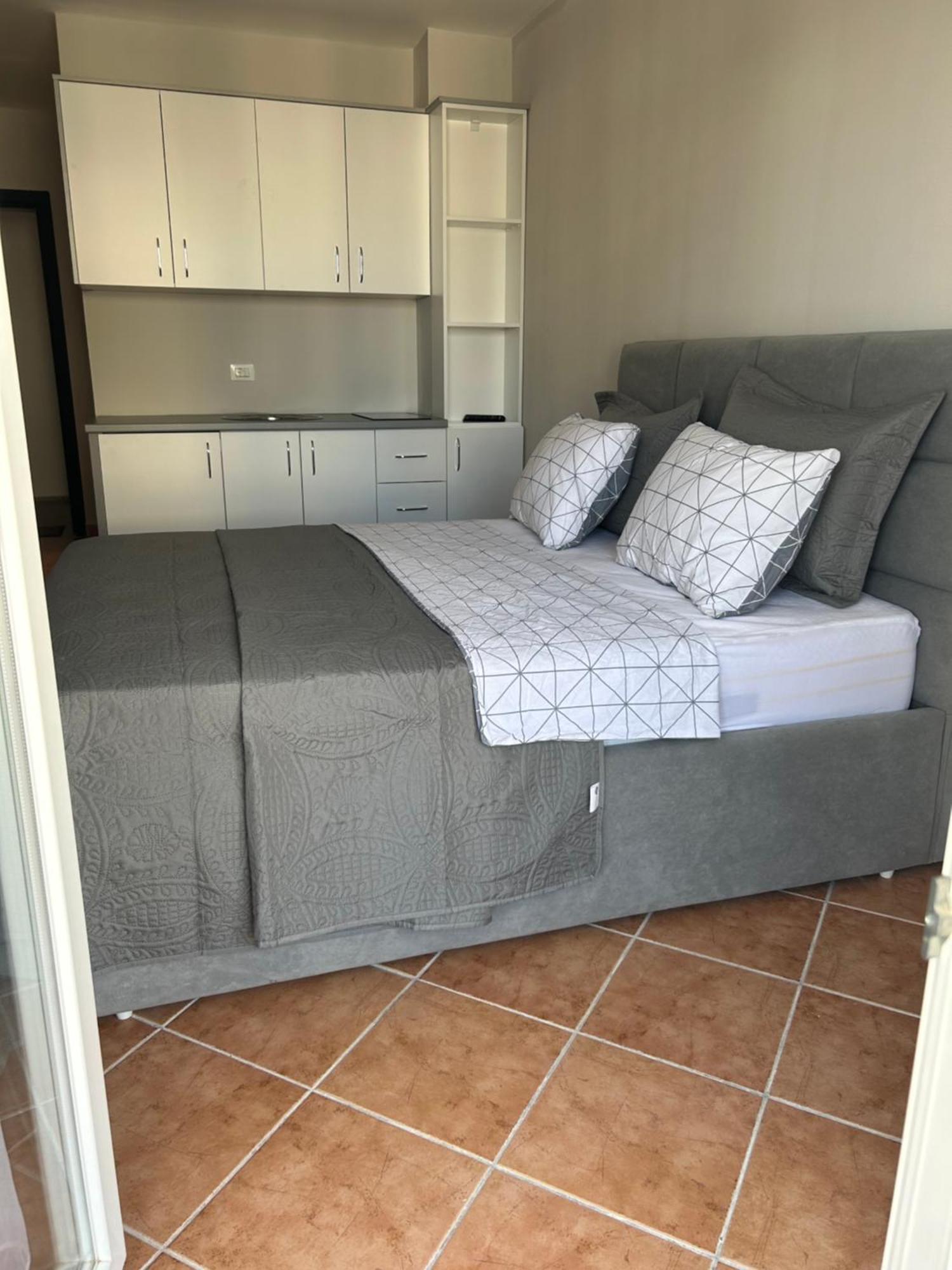 Apartament Raci Shëngjin